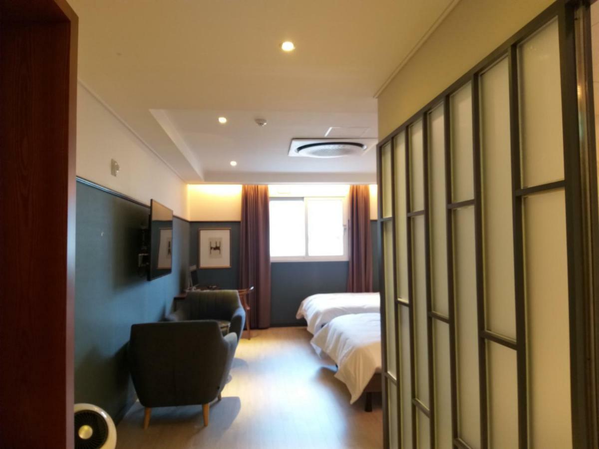 Brown Dot Hotel Gyeongju Exterior foto
